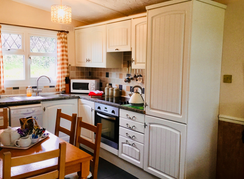 Robins Nest  Holiday Accommodation Welcombe North Devon